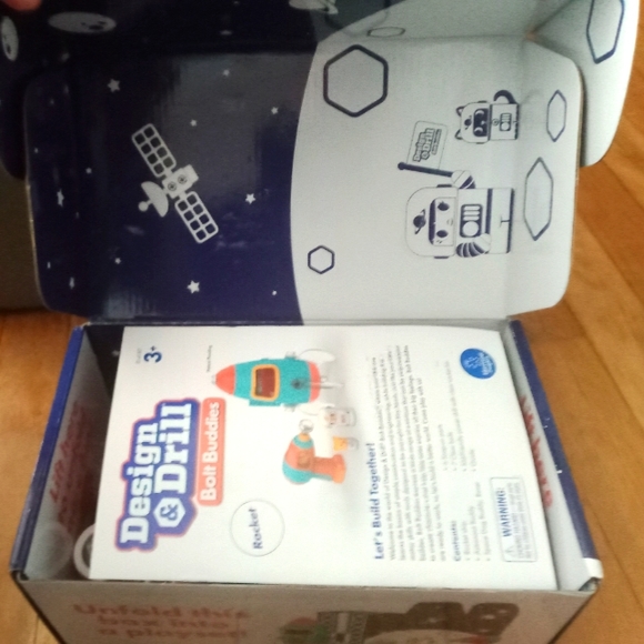 Educational Insights Design and Drill Bolt Buddies Rocket - Picture 2 of 4